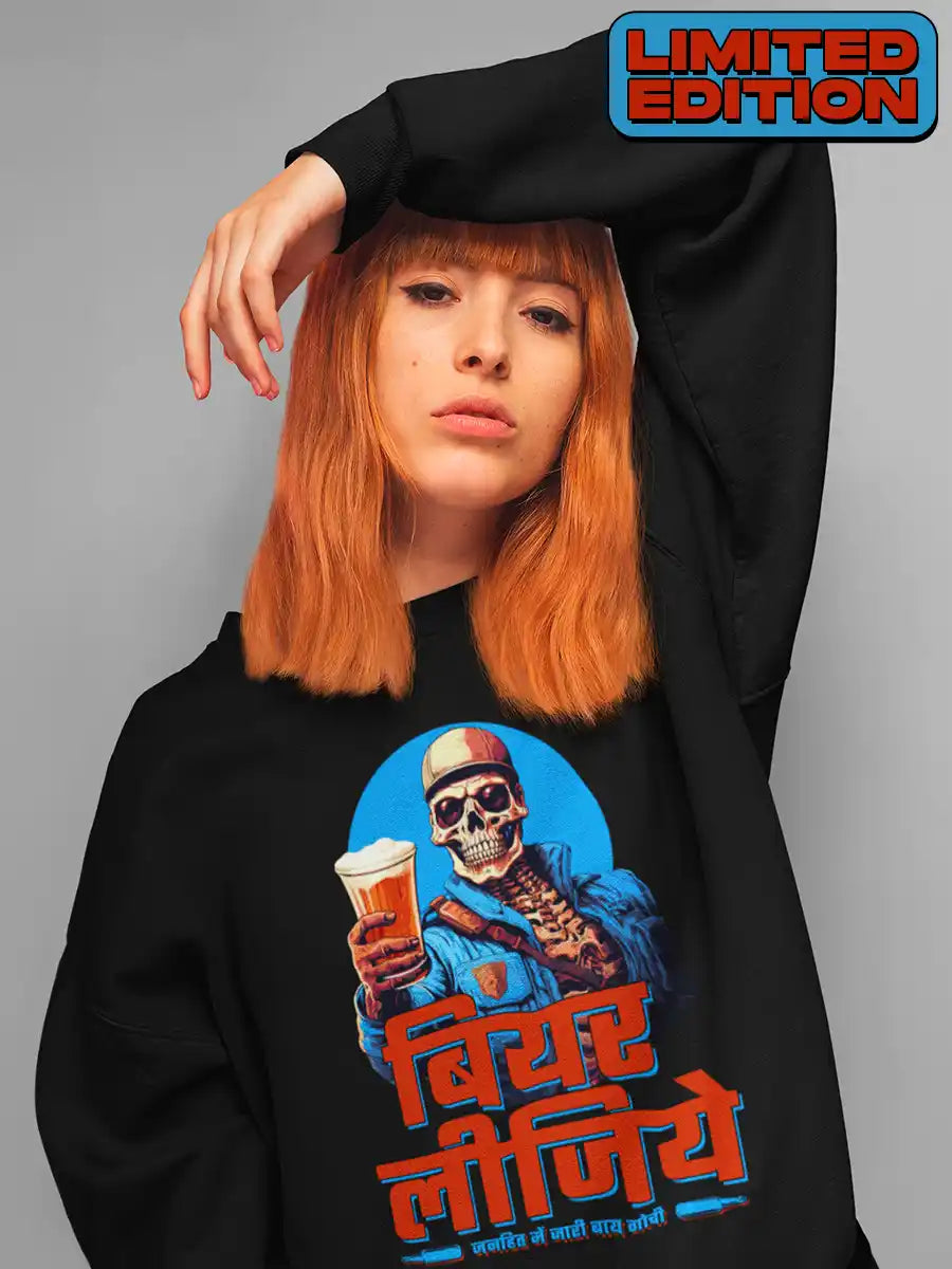 Woman wearing Beer Lijiye - Black Cotton Sweatshirt